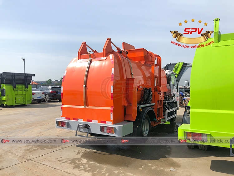 5,000 Litres Food Waste Garbage Truck ISUZU - RB 5,000 Litres Food Waste Garbage Truck ISUZU - RB